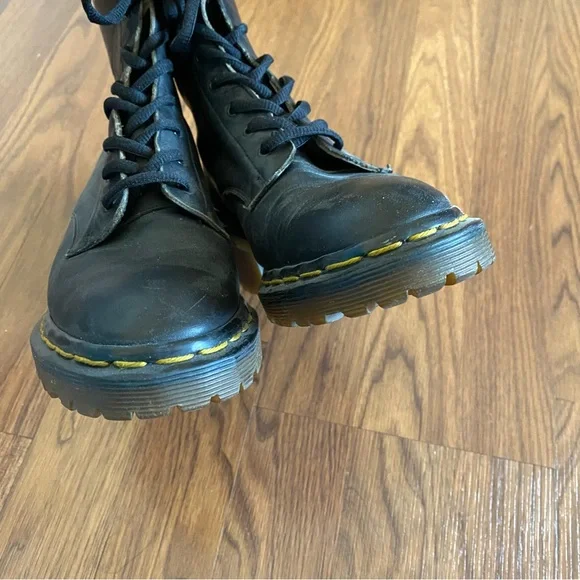 Vintage Dr Martens boots - Picture 6 of 11